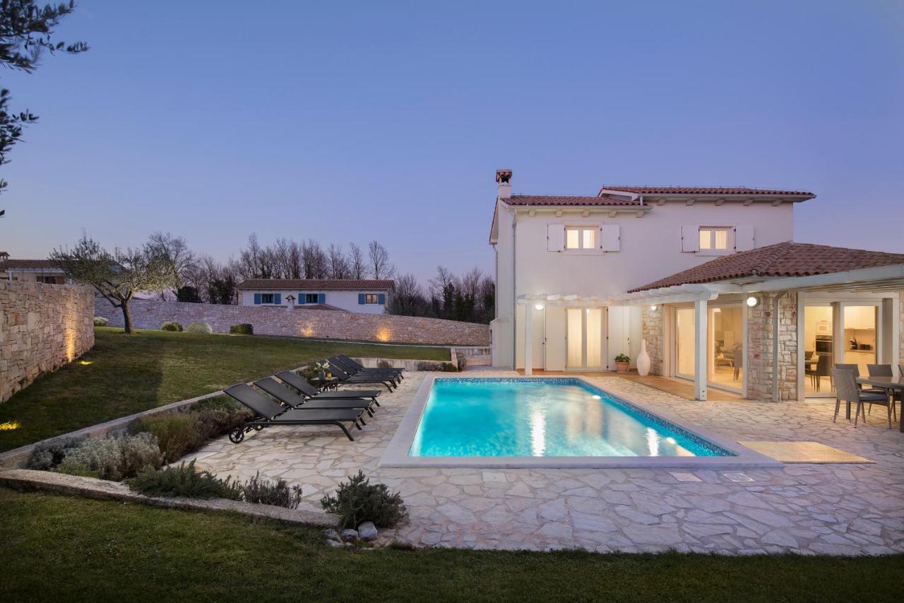 Villa Novena *
